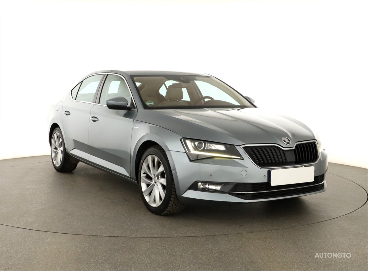 Škoda Superb, 2017 - celkový pohled