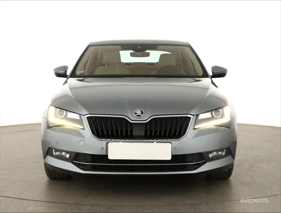 Škoda Superb, 2017 - pohled č. 2