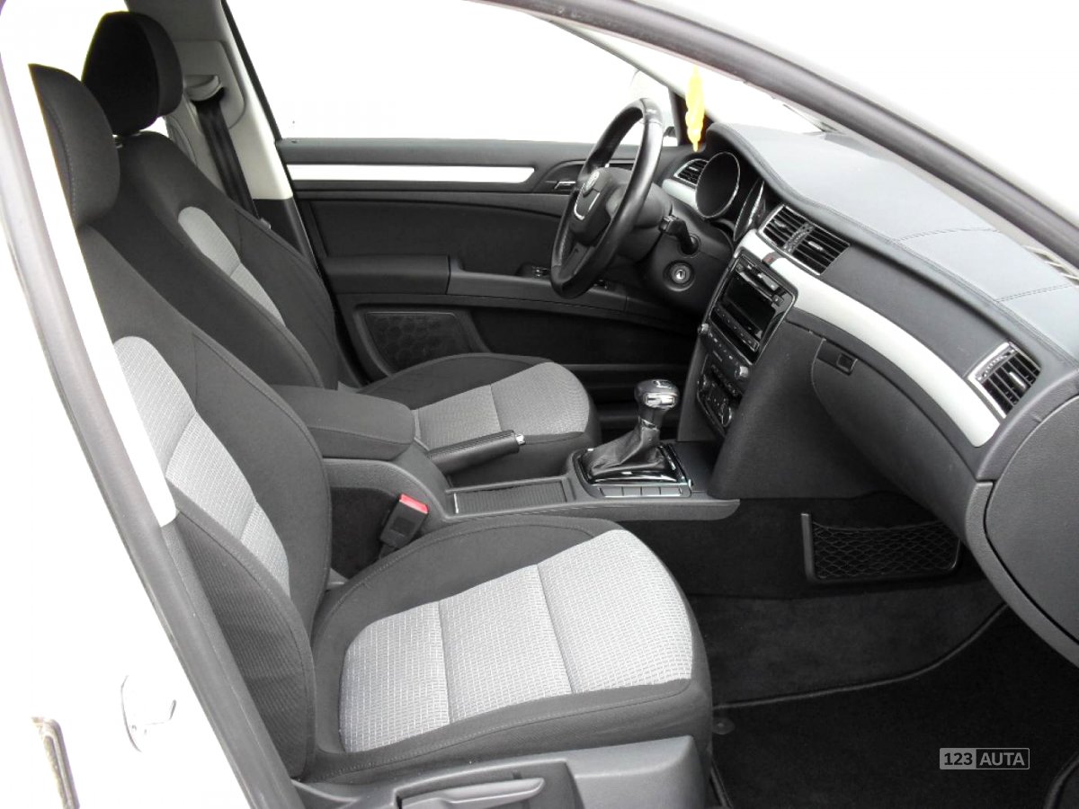 Škoda Superb, 2010 - pohled č. 16