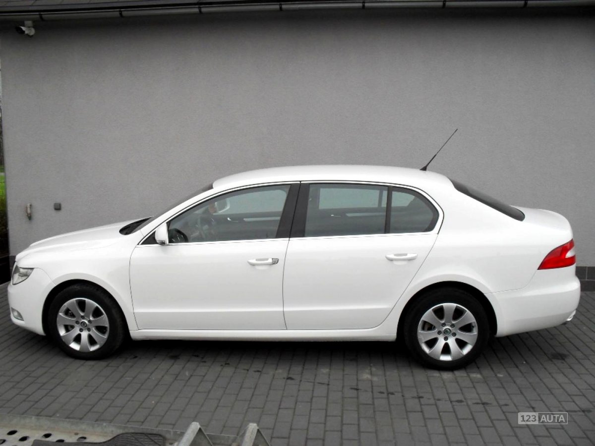 Škoda Superb, 2010 - pohled č. 2