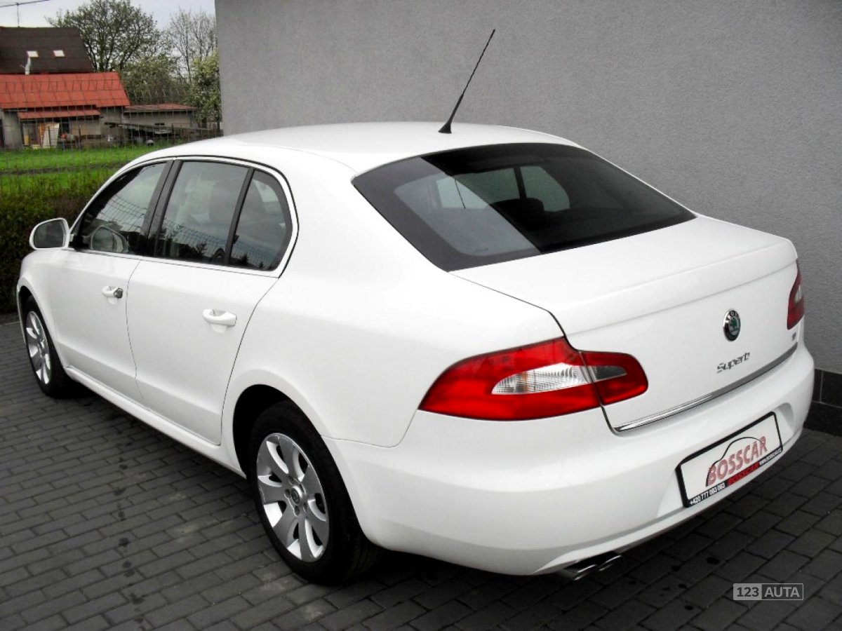 Škoda Superb, 2010 - pohled č. 3