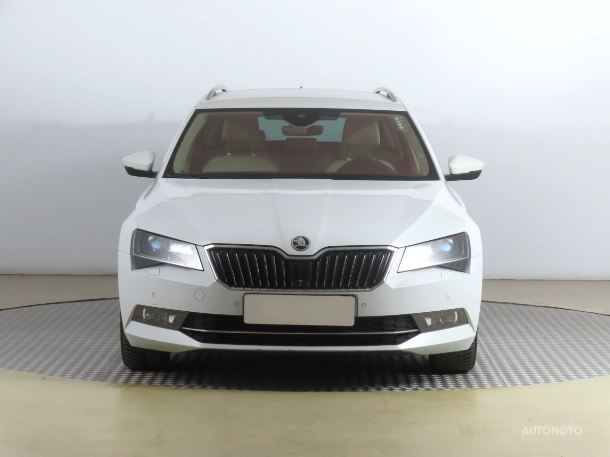Škoda Superb, 2018 - pohled č. 2