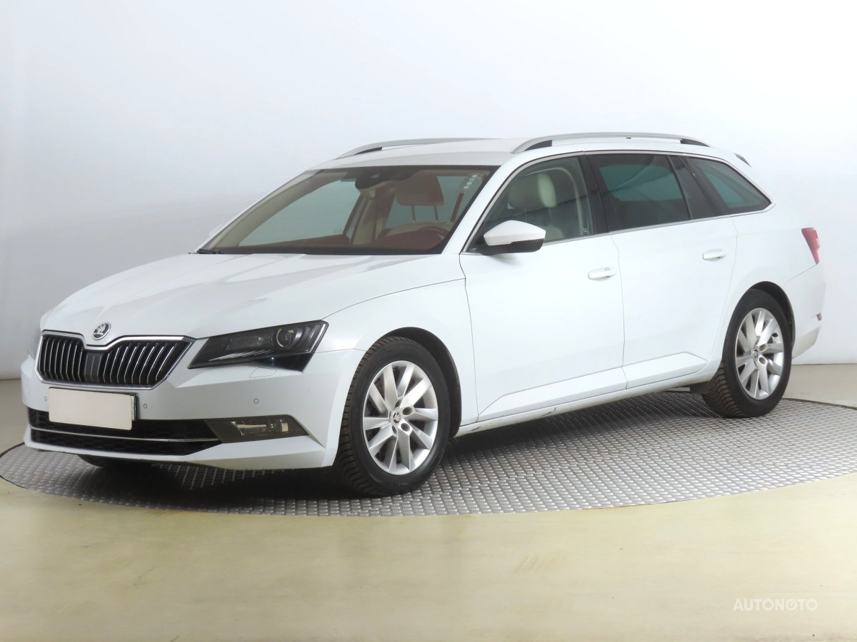 Škoda Superb, 2018 - pohled č. 3