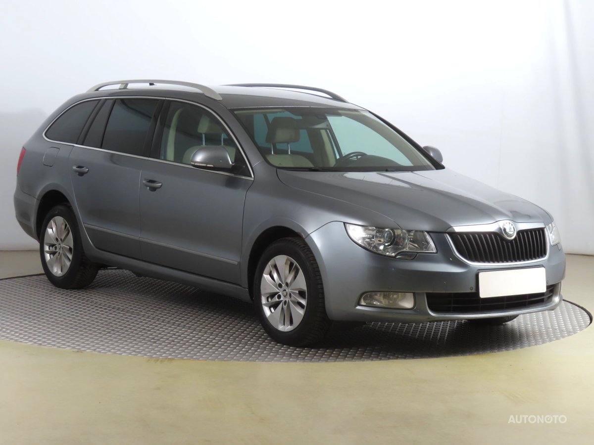 Škoda Superb, 2011 - celkový pohled