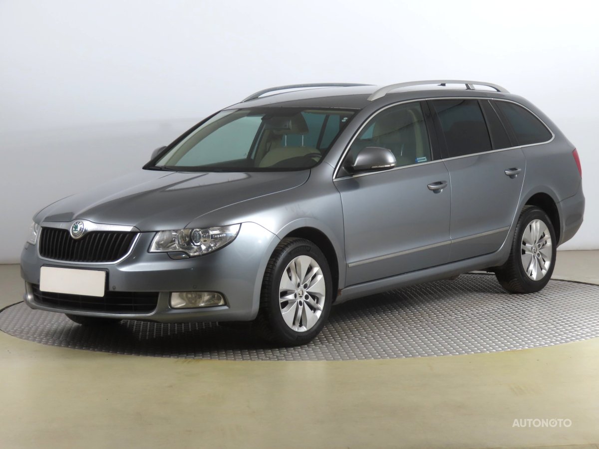 Škoda Superb, 2011 - pohled č. 3