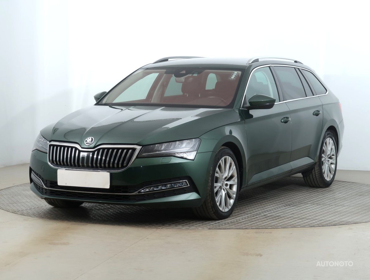 Škoda Superb, 2021 - pohled č. 3