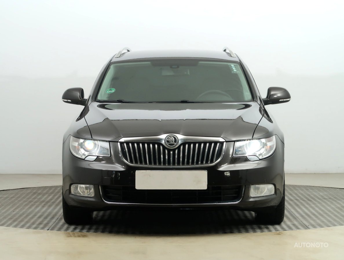 Škoda Superb, 2012 - pohled č. 2