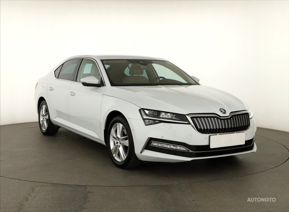 Škoda Superb, 2020 - celkový pohled
