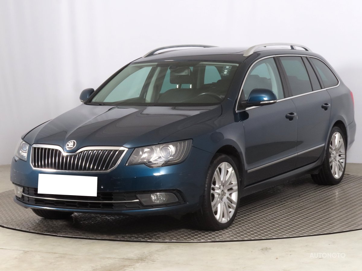 Škoda Superb, 2014 - pohled č. 3