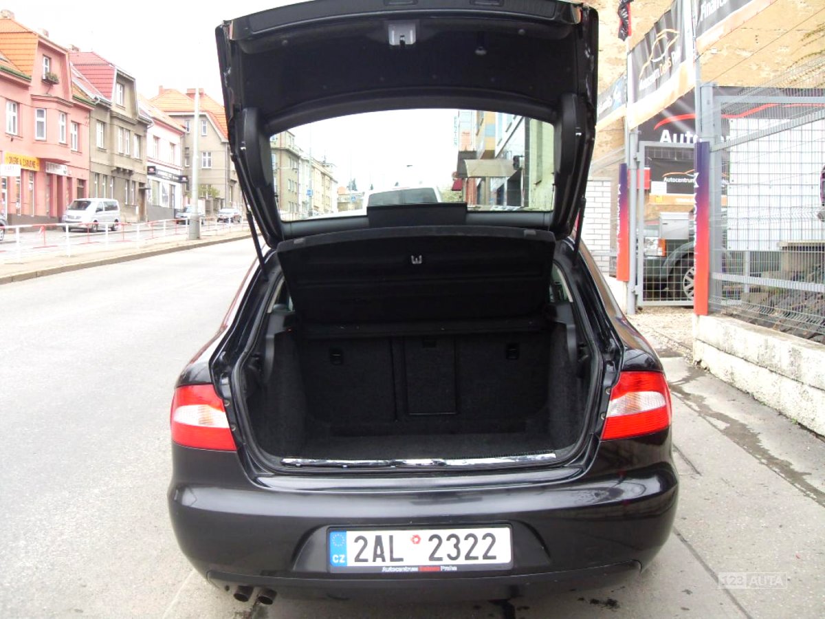 Škoda Superb, 2011 - pohled č. 15