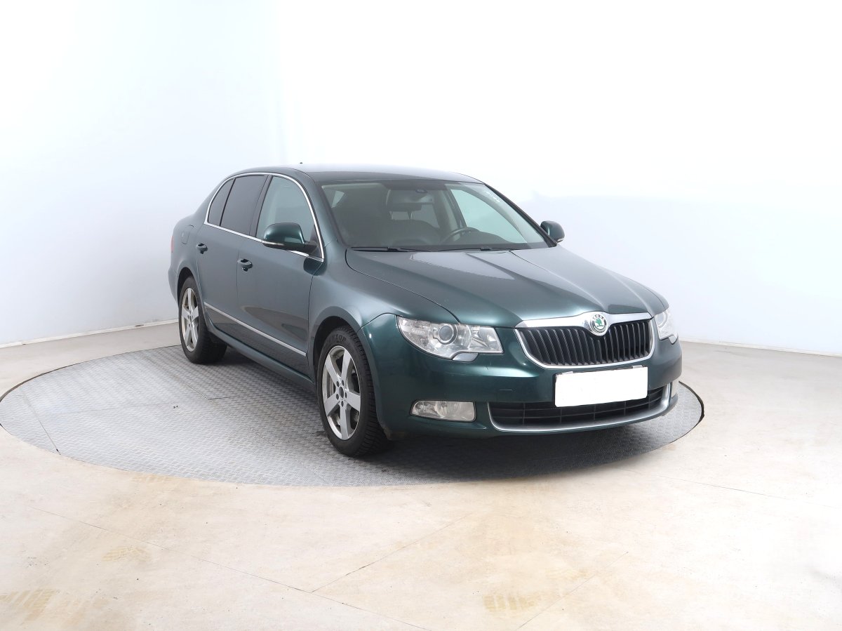 Škoda Superb, 2011 - celkový pohled