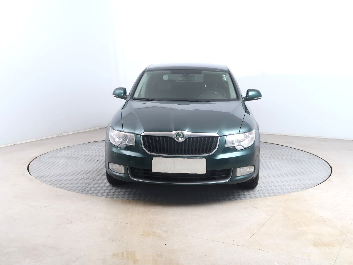 Škoda Superb, 2011 - pohled č. 2