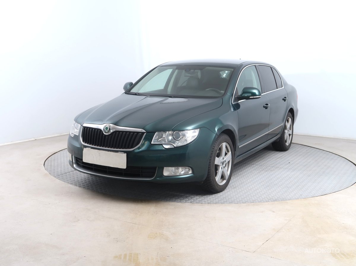 Škoda Superb, 2011 - pohled č. 3
