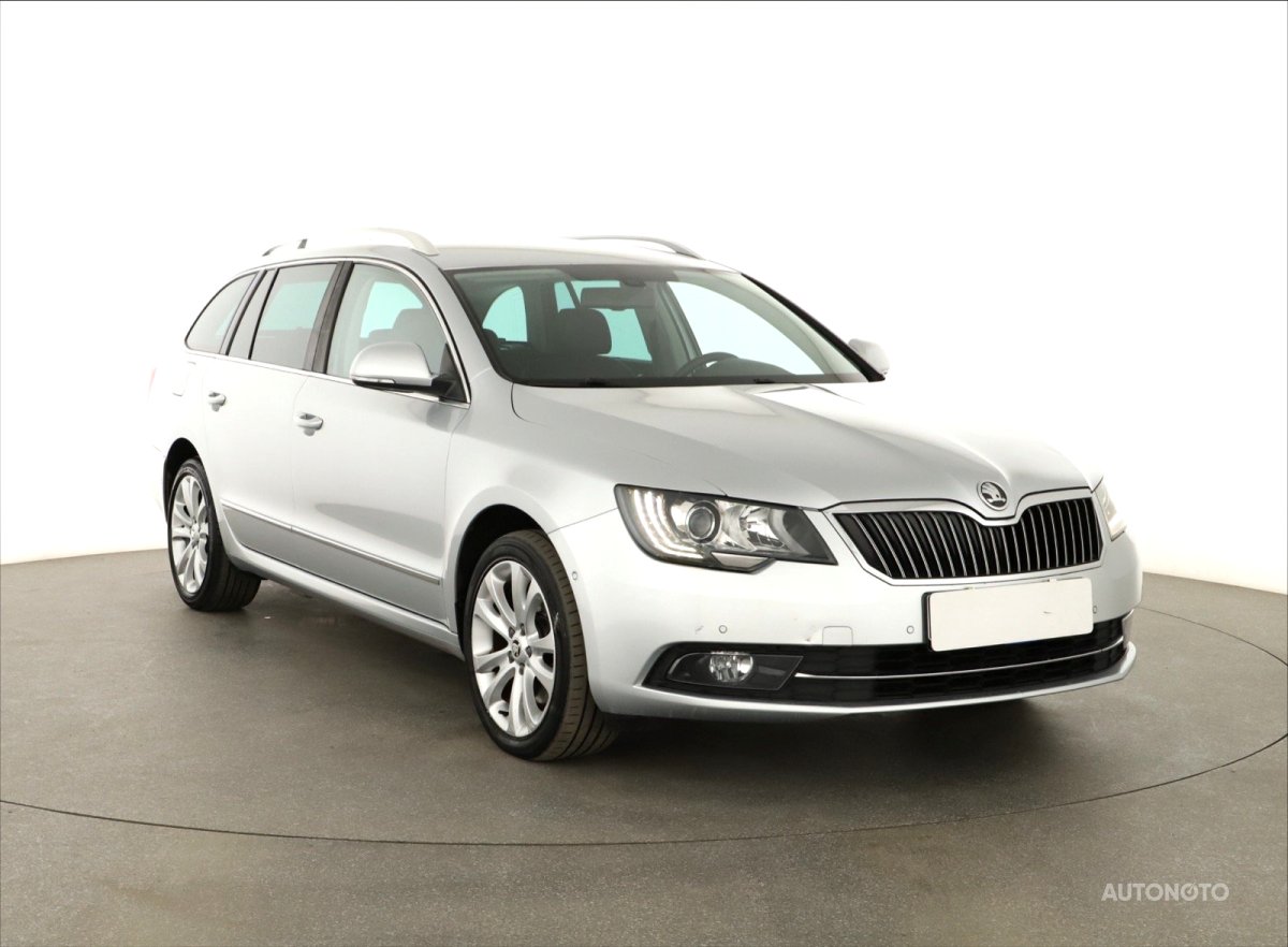 Škoda Superb, 2014 - celkový pohled