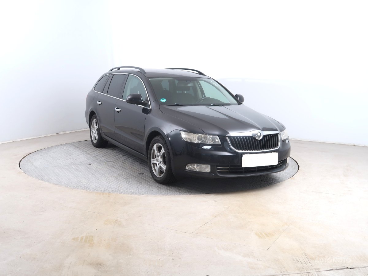 Škoda Superb, 2010 - celkový pohled