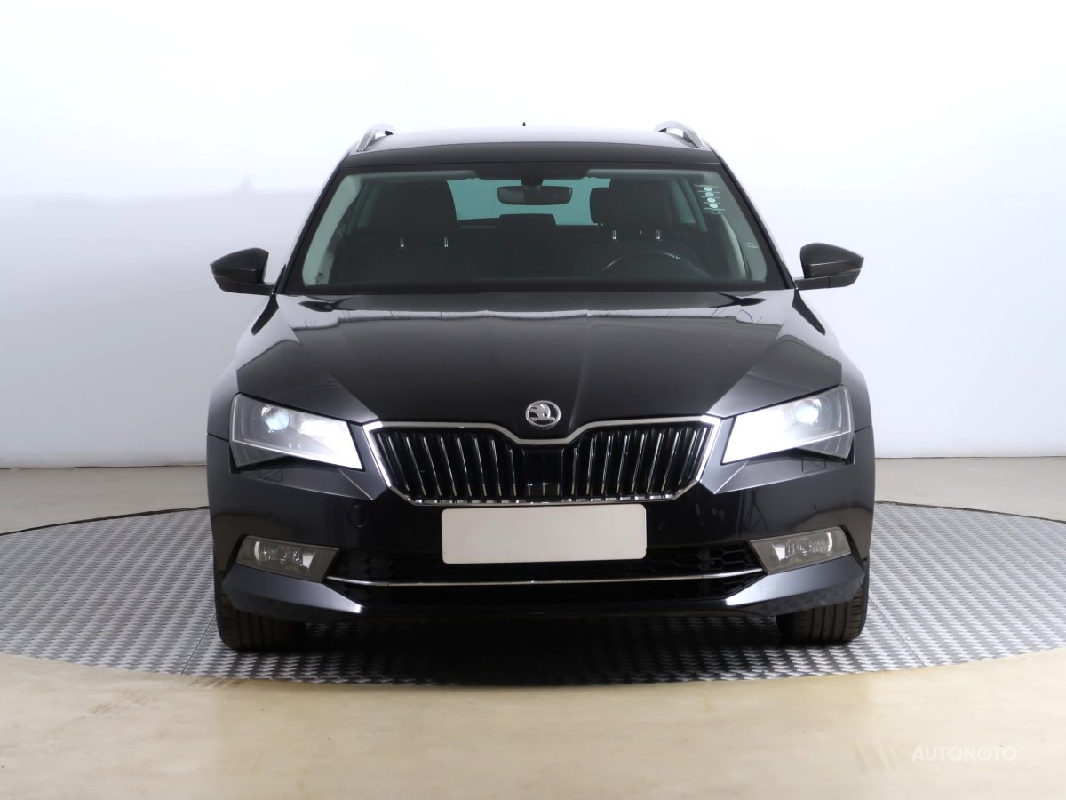 Škoda Superb, 2017 - pohled č. 2