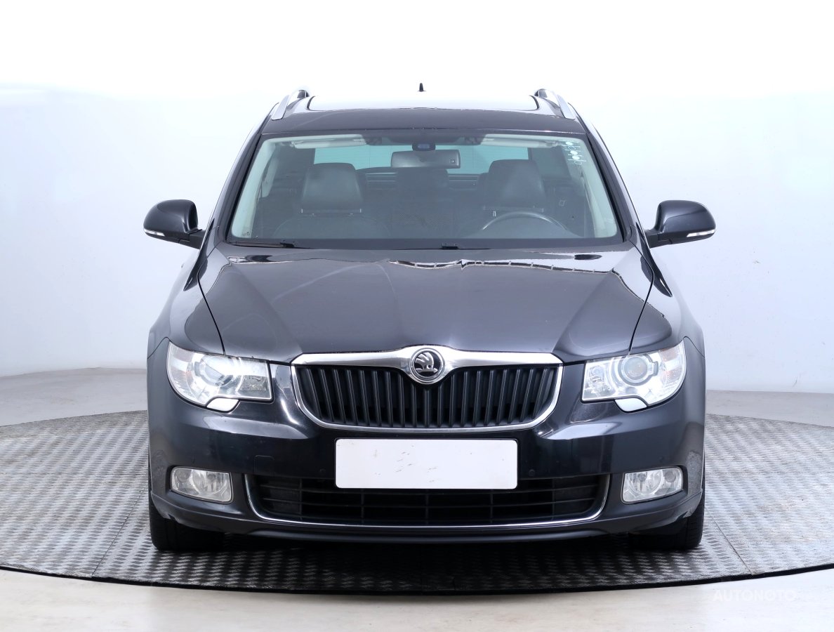 Škoda Superb, 2012 - pohled č. 2