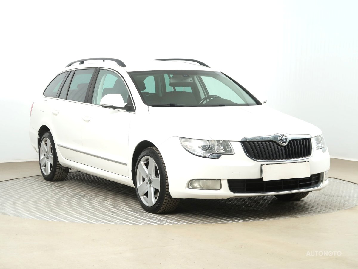 Škoda Superb, 2011 - celkový pohled
