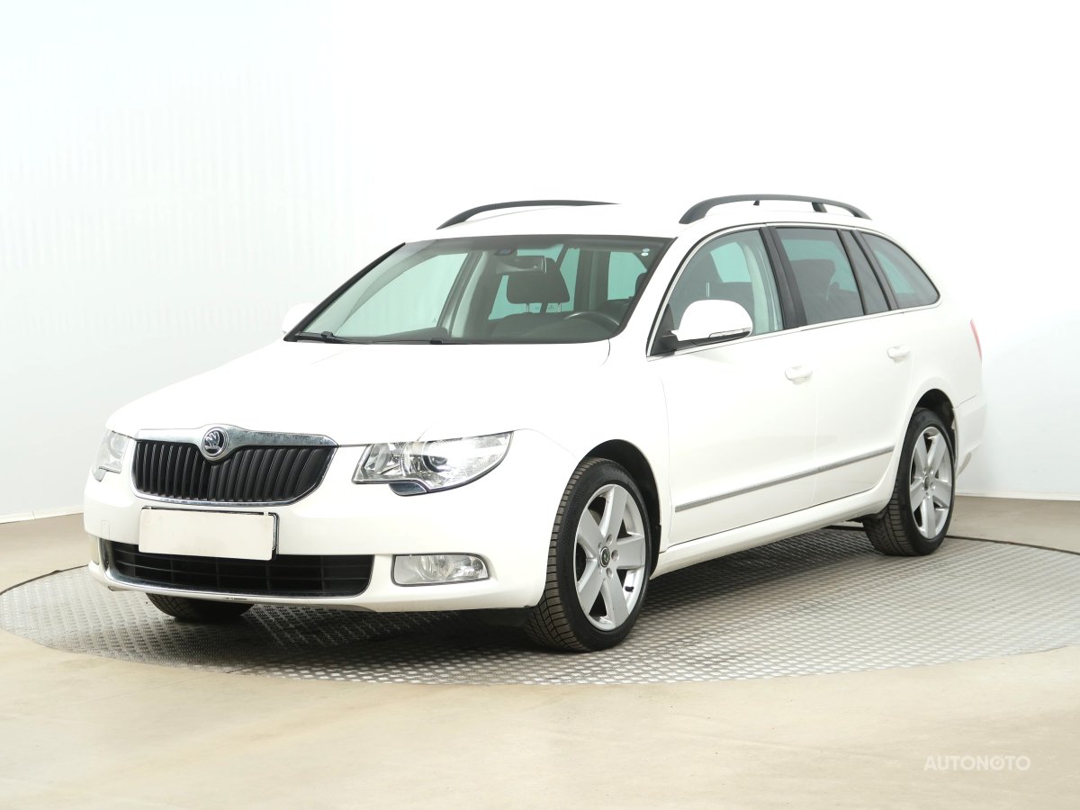 Škoda Superb, 2011 - pohled č. 3