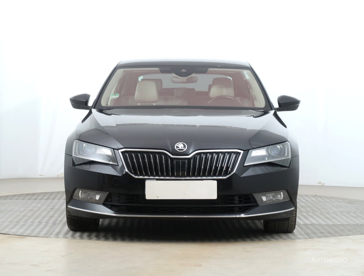 Škoda Superb, 2018 - pohled č. 2