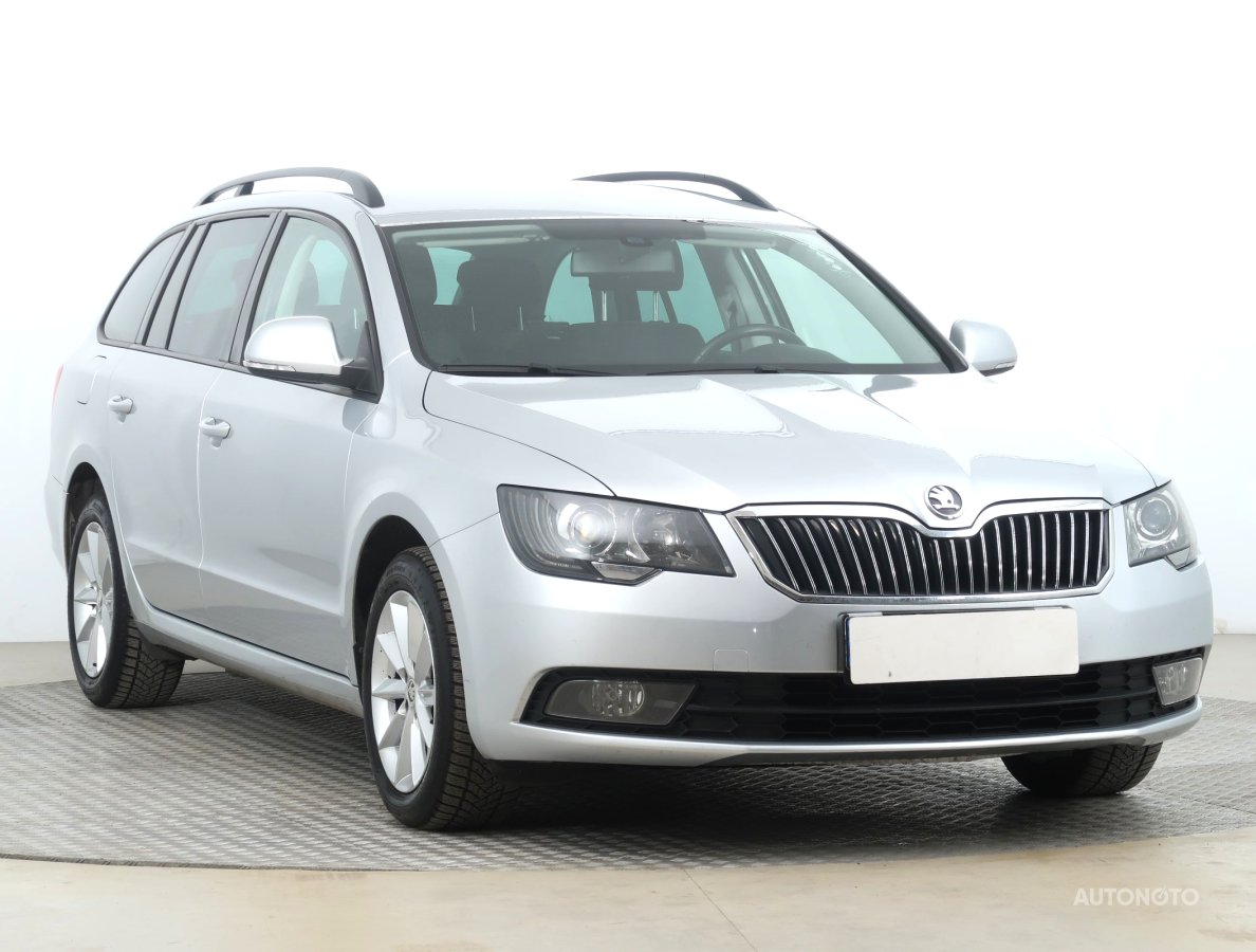 Škoda Superb, 2013 - celkový pohled