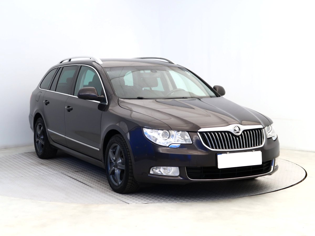 Škoda Superb, 2010 - celkový pohled