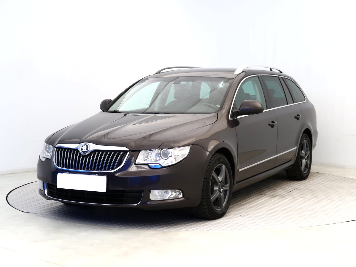 Škoda Superb, 2010 - pohled č. 3