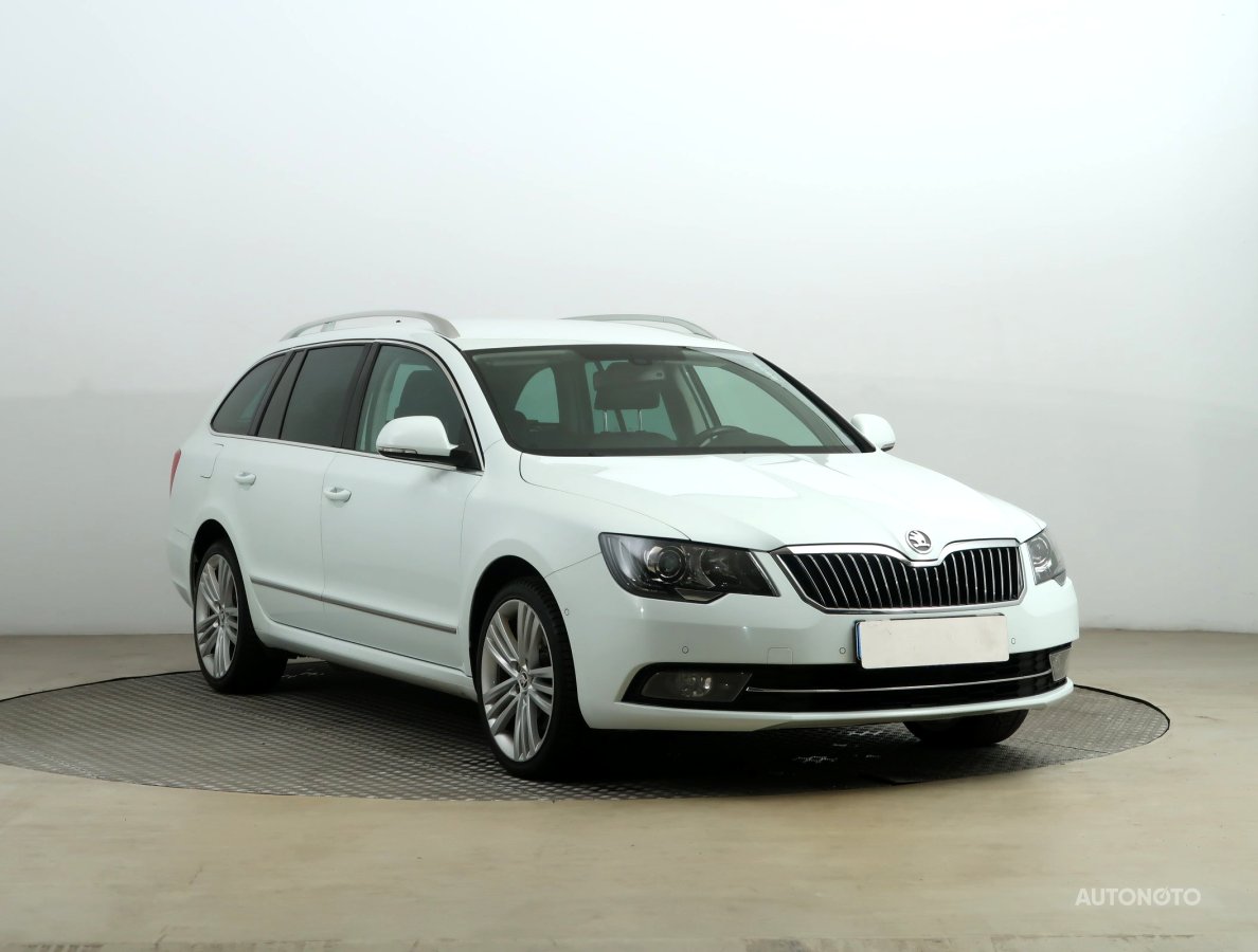 Škoda Superb, 2014 - celkový pohled