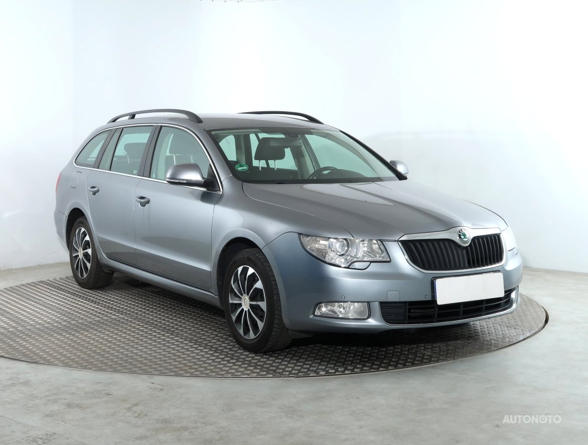 Škoda Superb, 2011 - celkový pohled