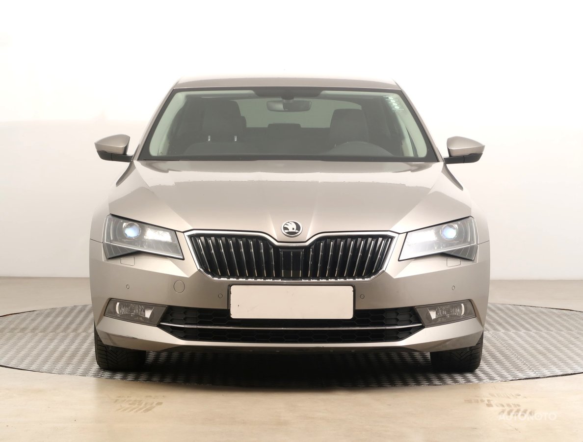 Škoda Superb, 2017 - pohled č. 2
