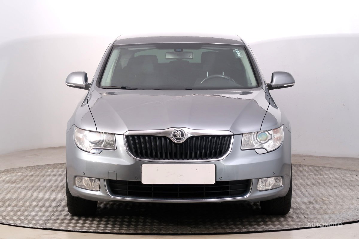 Škoda Superb, 2011 - pohled č. 2