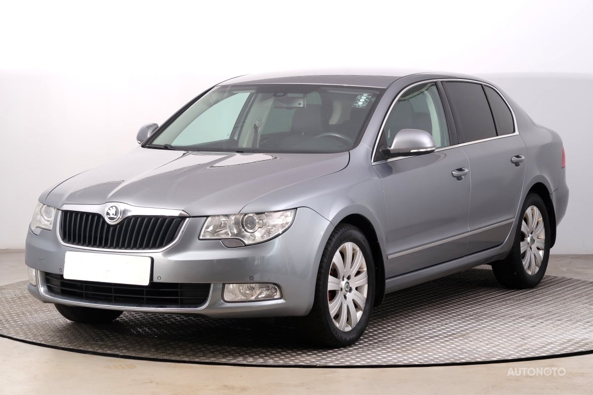 Škoda Superb, 2011 - pohled č. 3