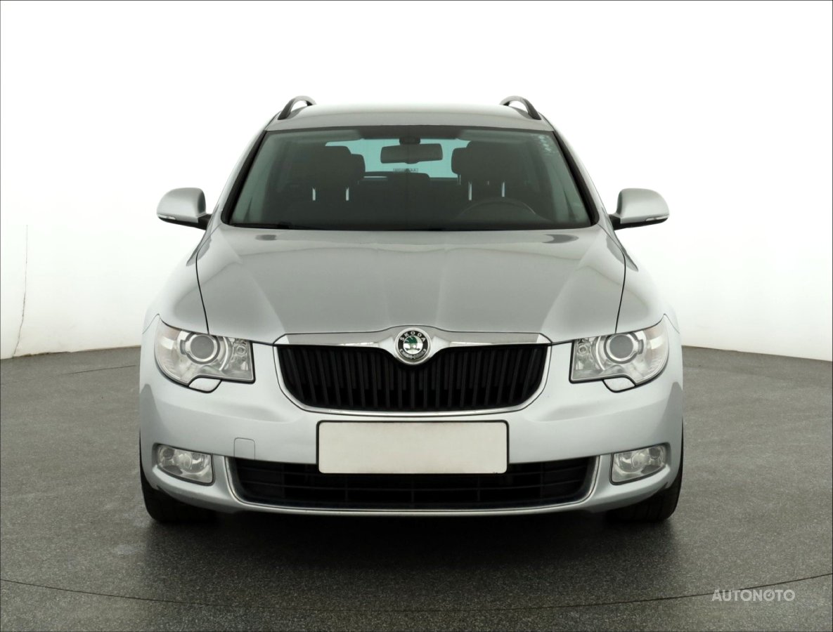 Škoda Superb, 2013 - pohled č. 2