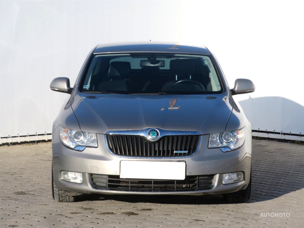 Škoda Superb, 2011 - pohled č. 2