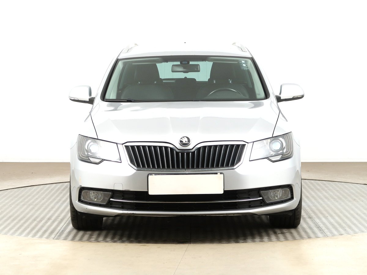 Škoda Superb, 2014 - pohled č. 2