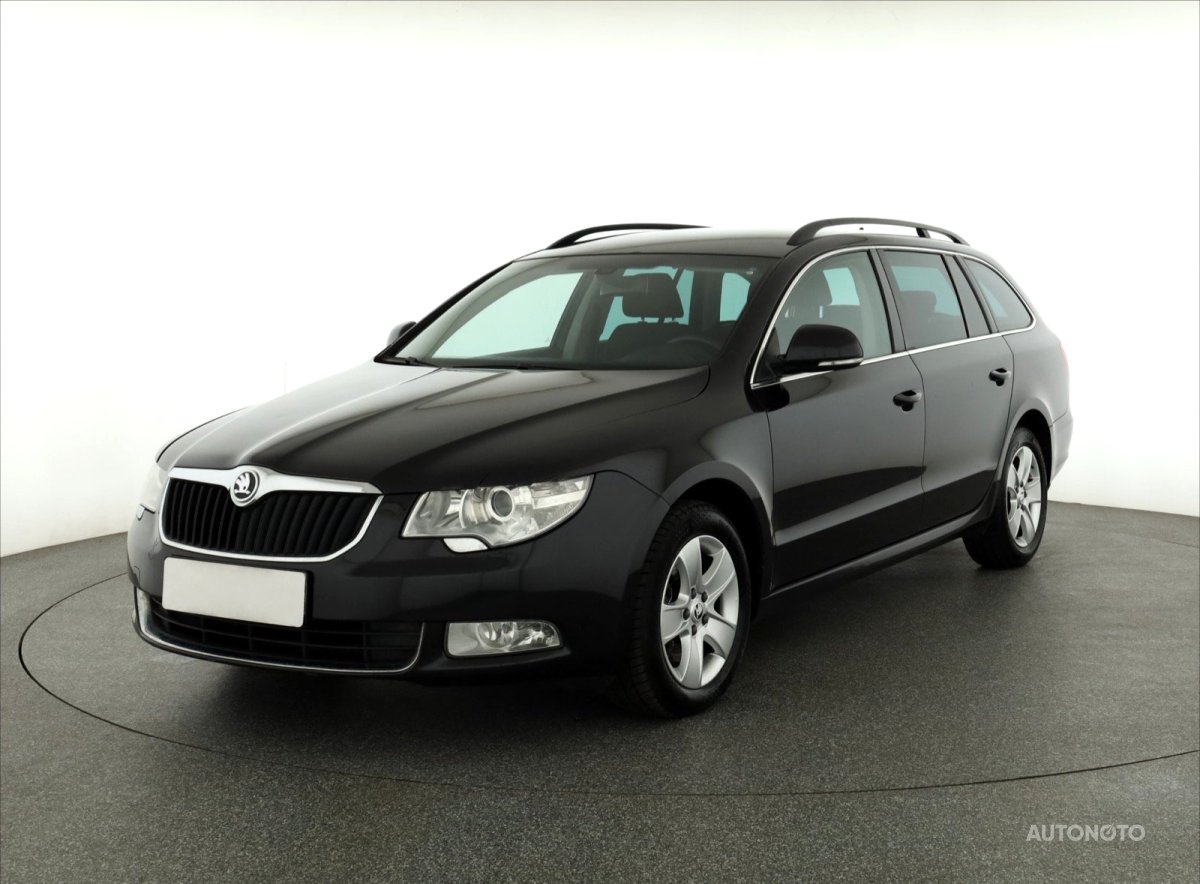 Škoda Superb, 2012 - pohled č. 3