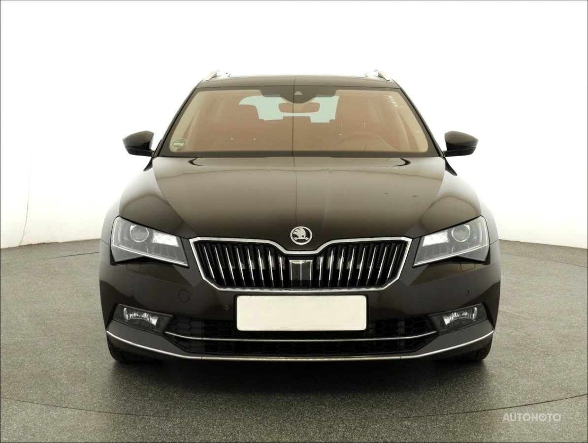 Škoda Superb, 2018 - pohled č. 2