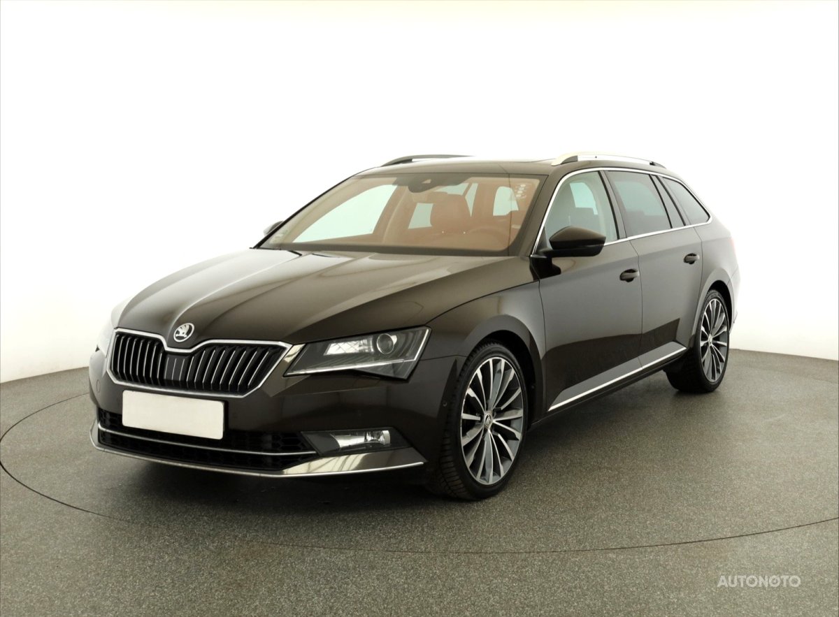 Škoda Superb, 2018 - pohled č. 3