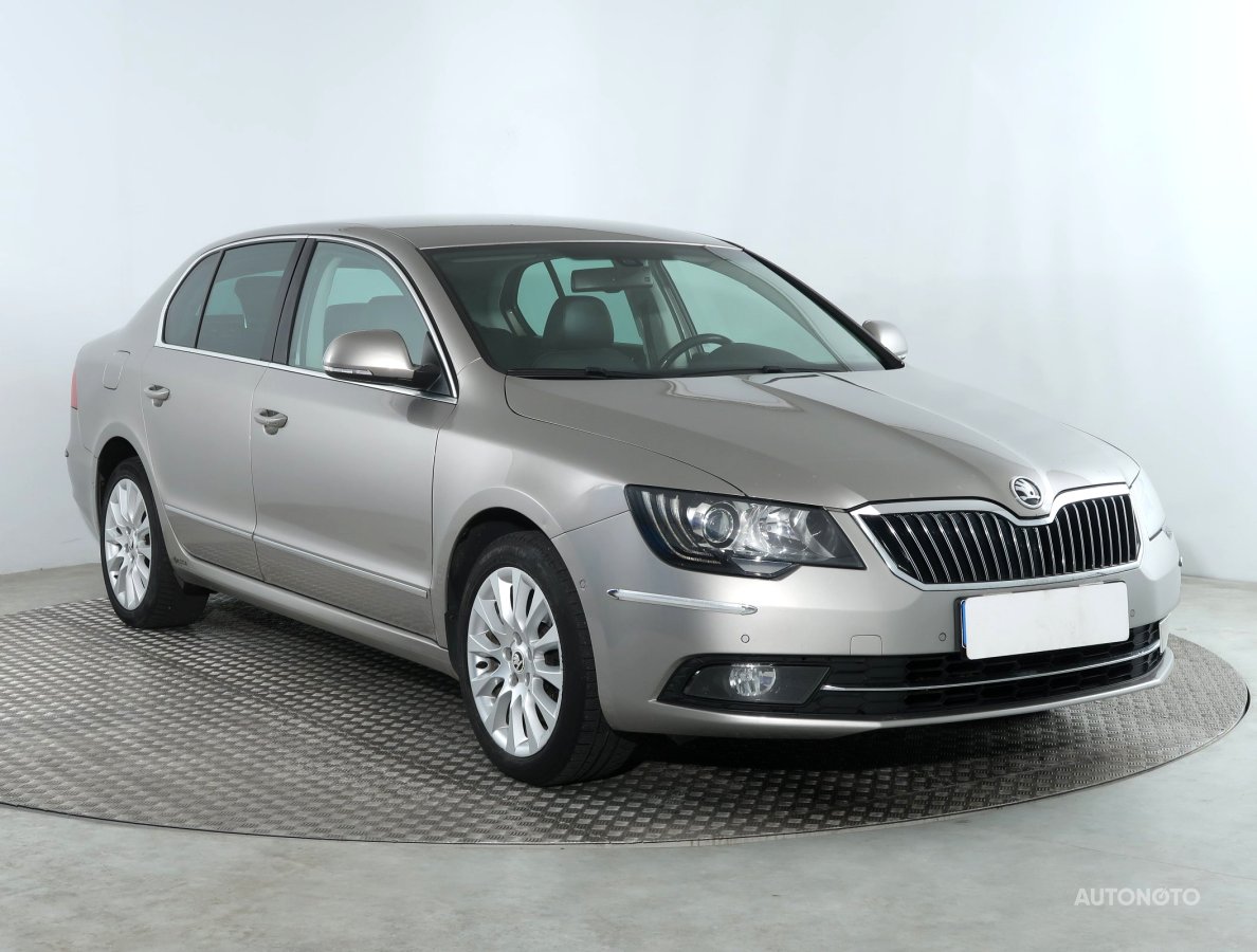 Škoda Superb, 2014 - celkový pohled