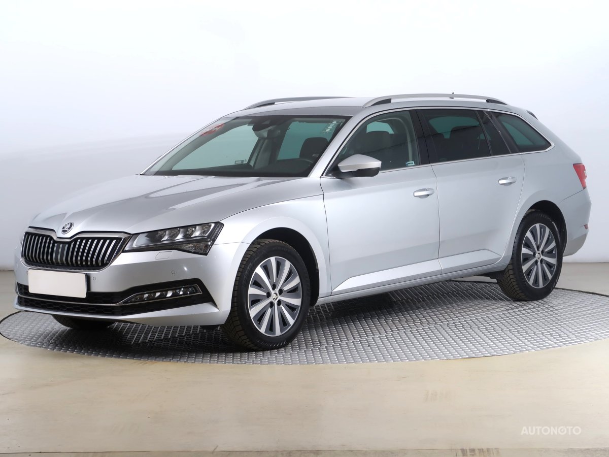 Škoda Superb, 2022 - pohled č. 3