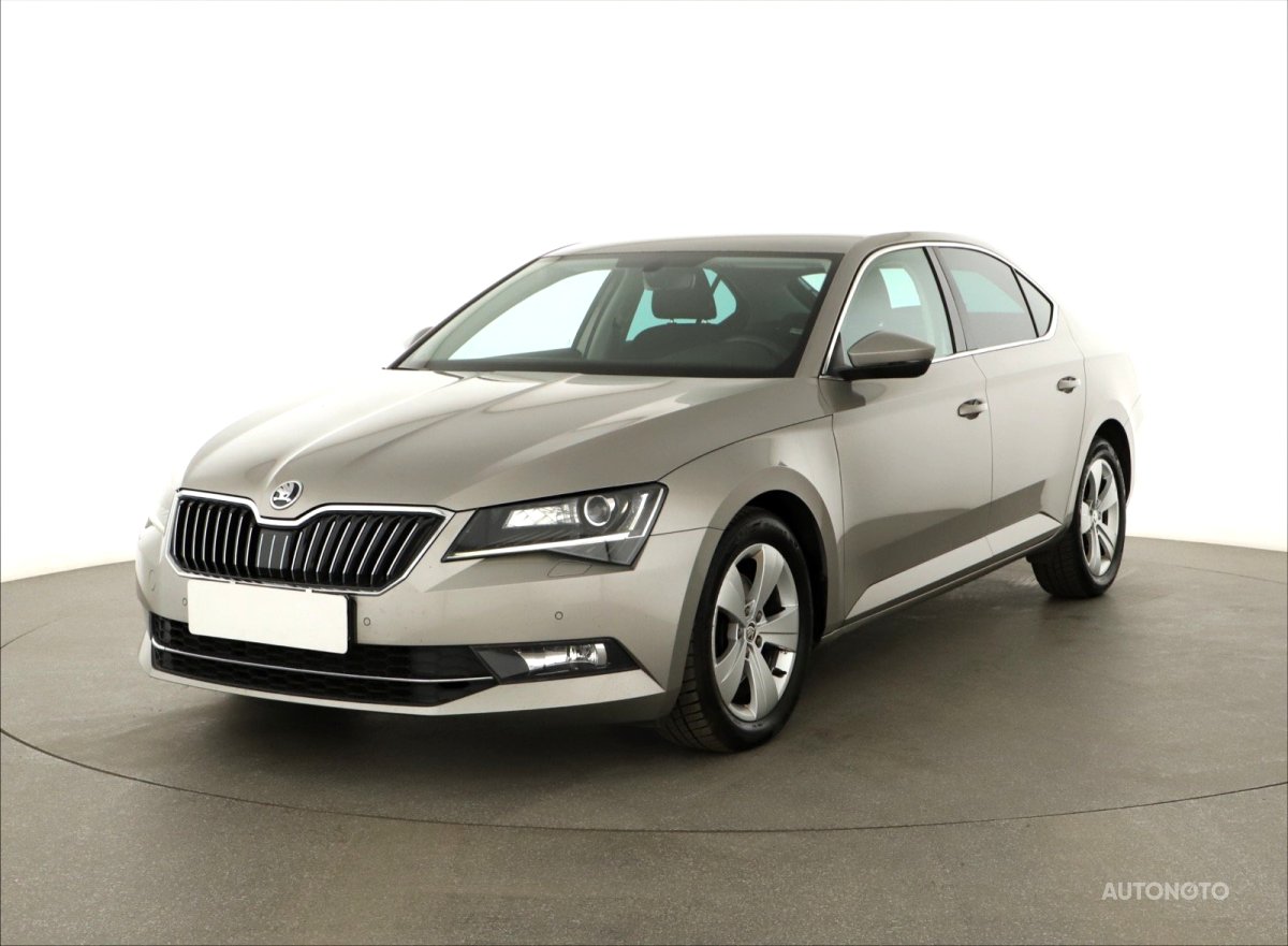 Škoda Superb, 2016 - pohled č. 3