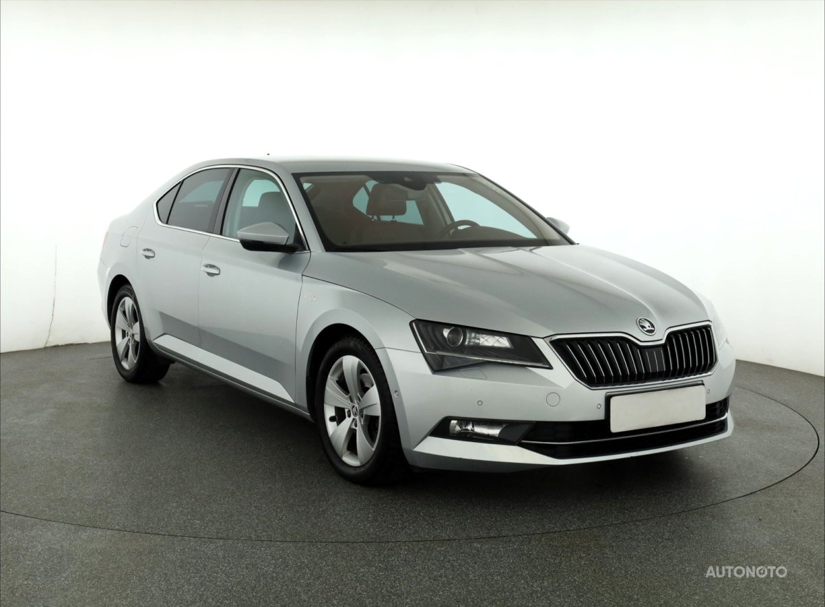 Škoda Superb, 2017 - celkový pohled