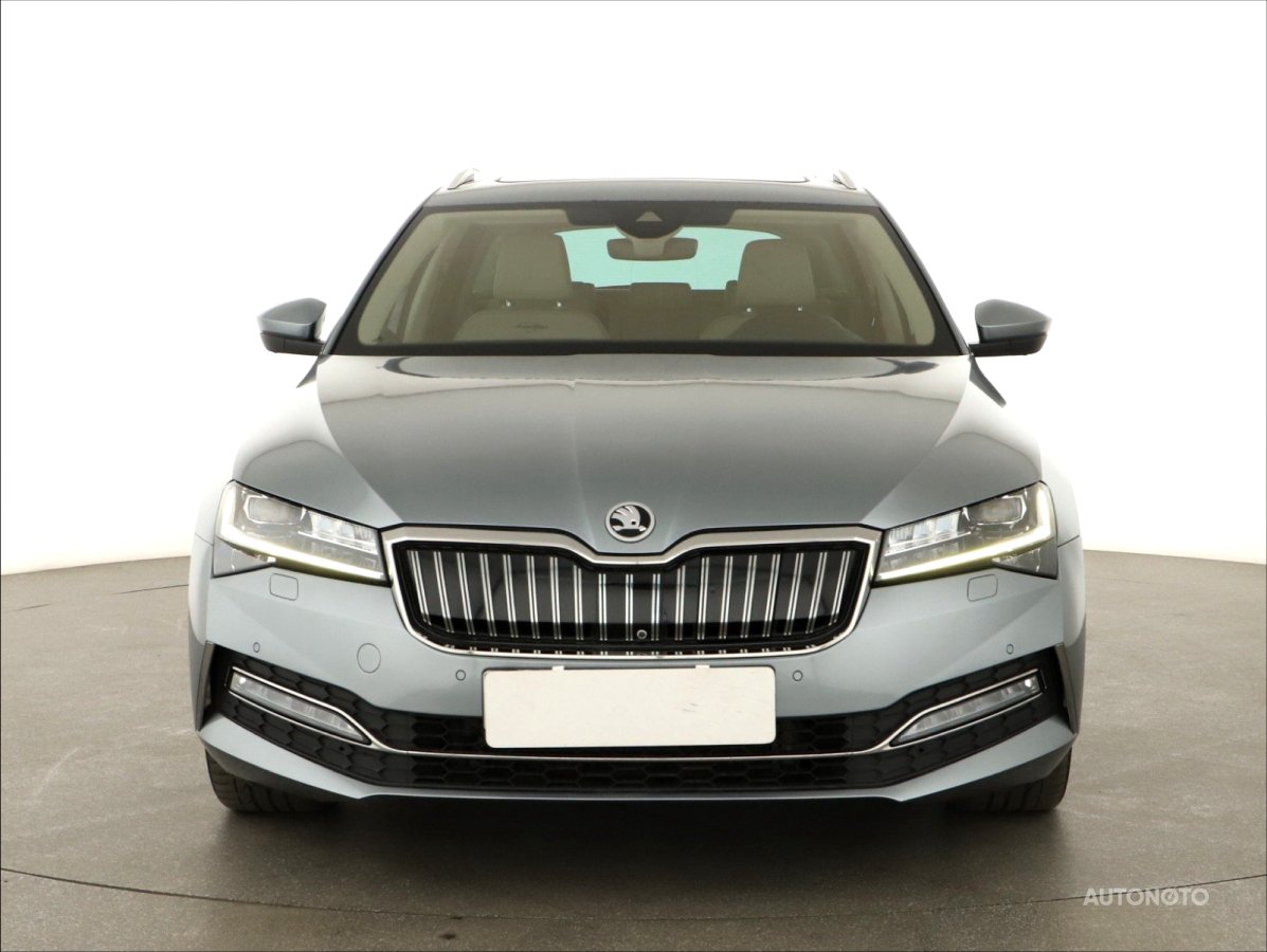 Škoda Superb, 2019 - pohled č. 2