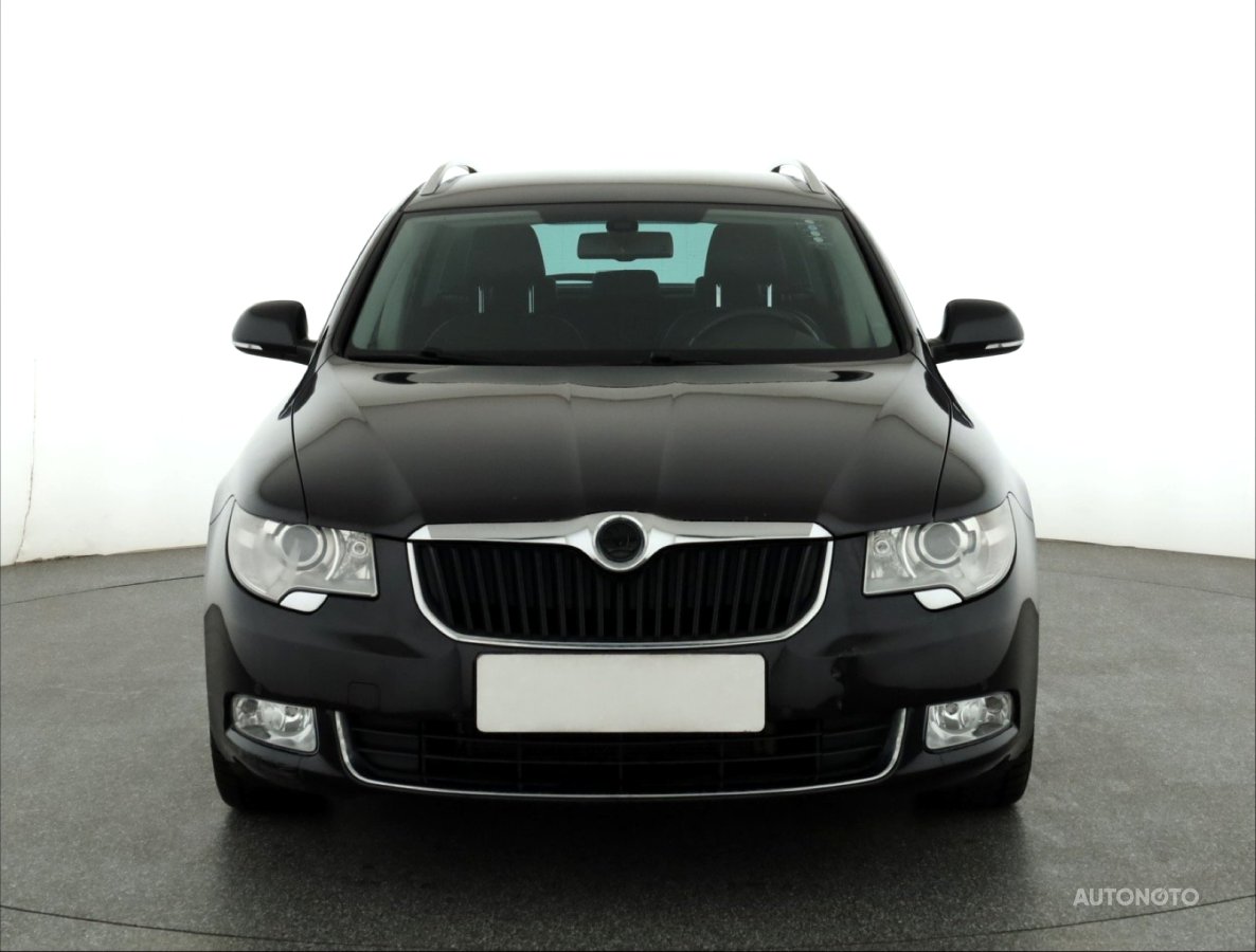 Škoda Superb, 2013 - pohled č. 2