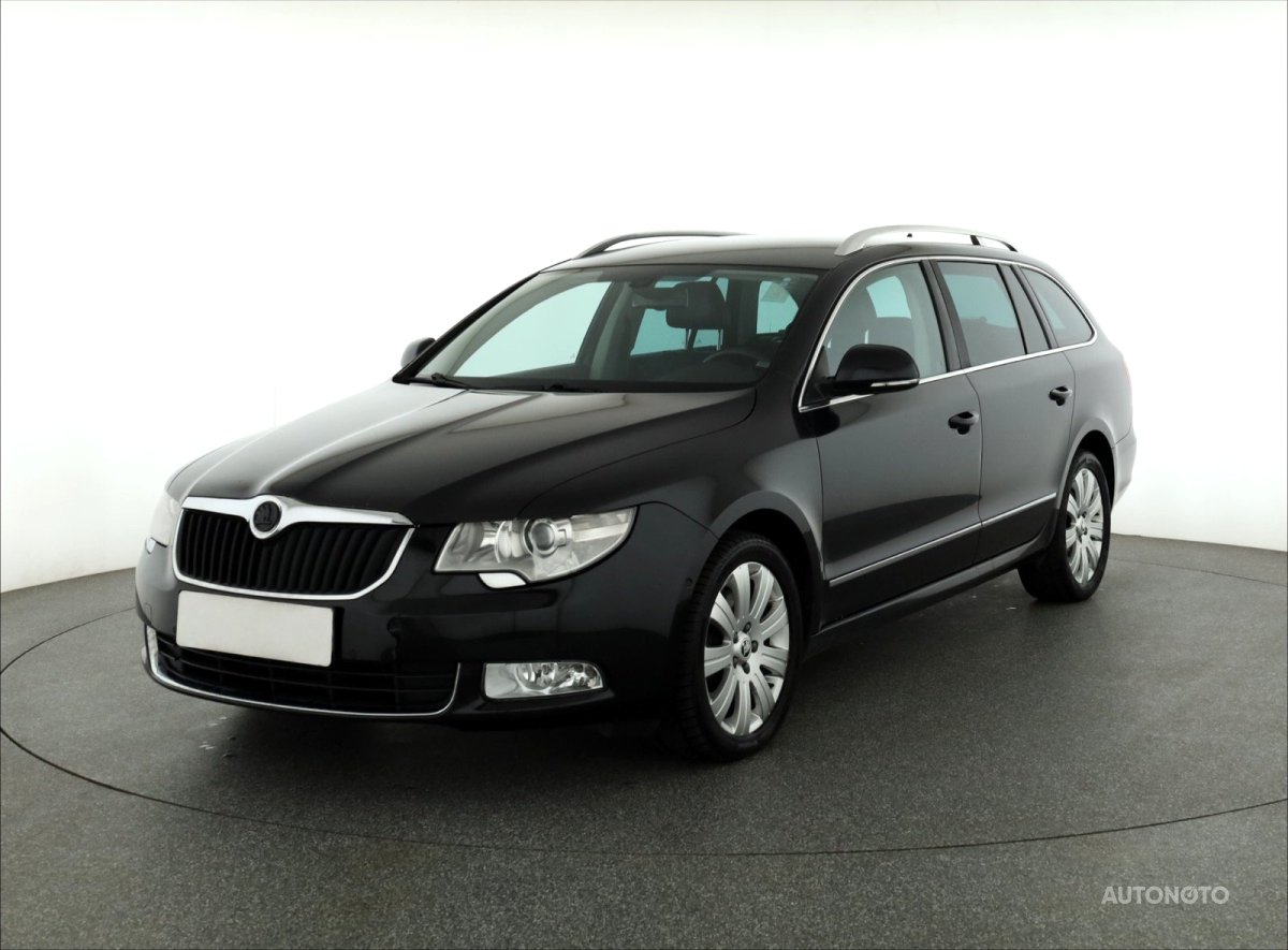 Škoda Superb, 2013 - pohled č. 3