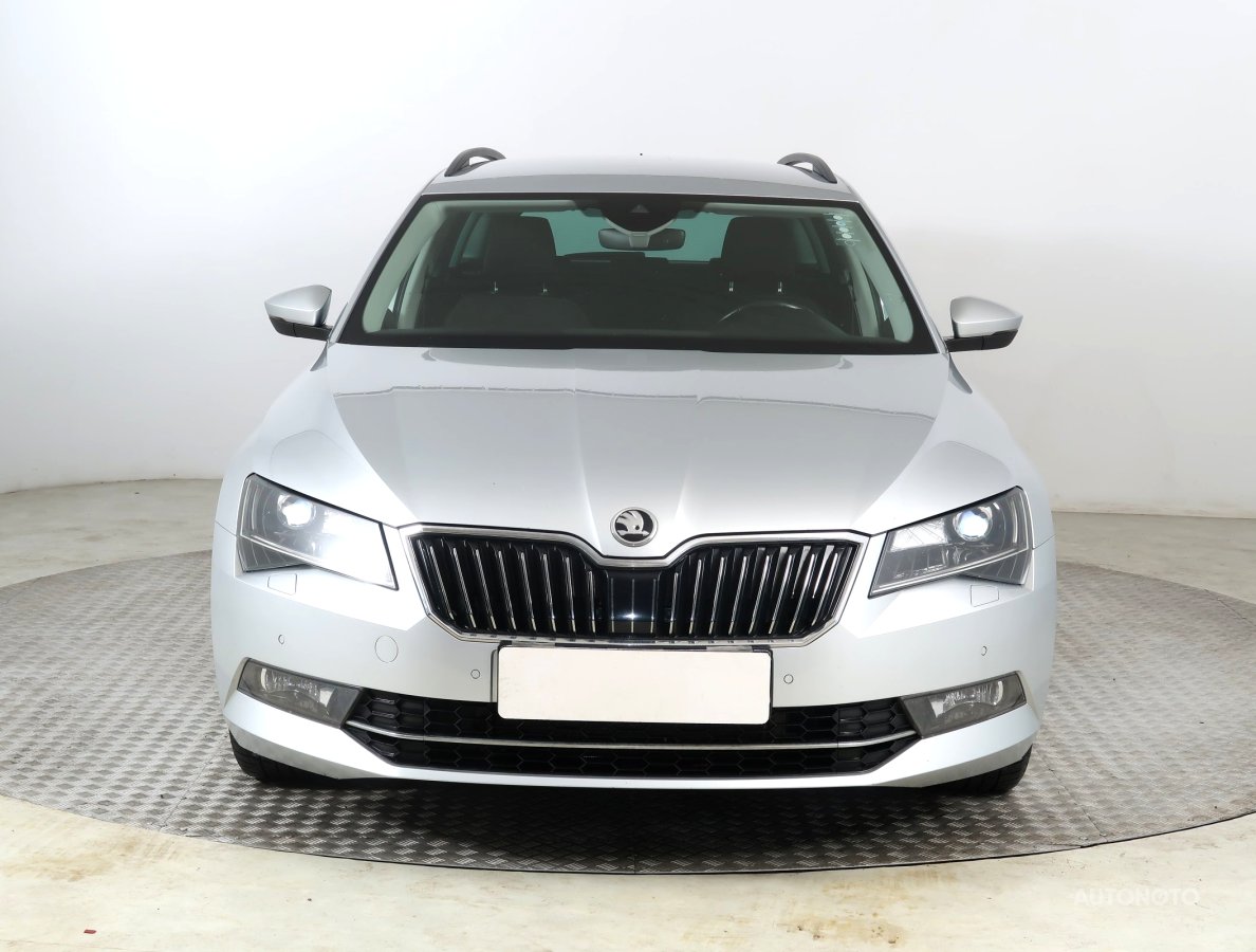 Škoda Superb, 2017 - pohled č. 2
