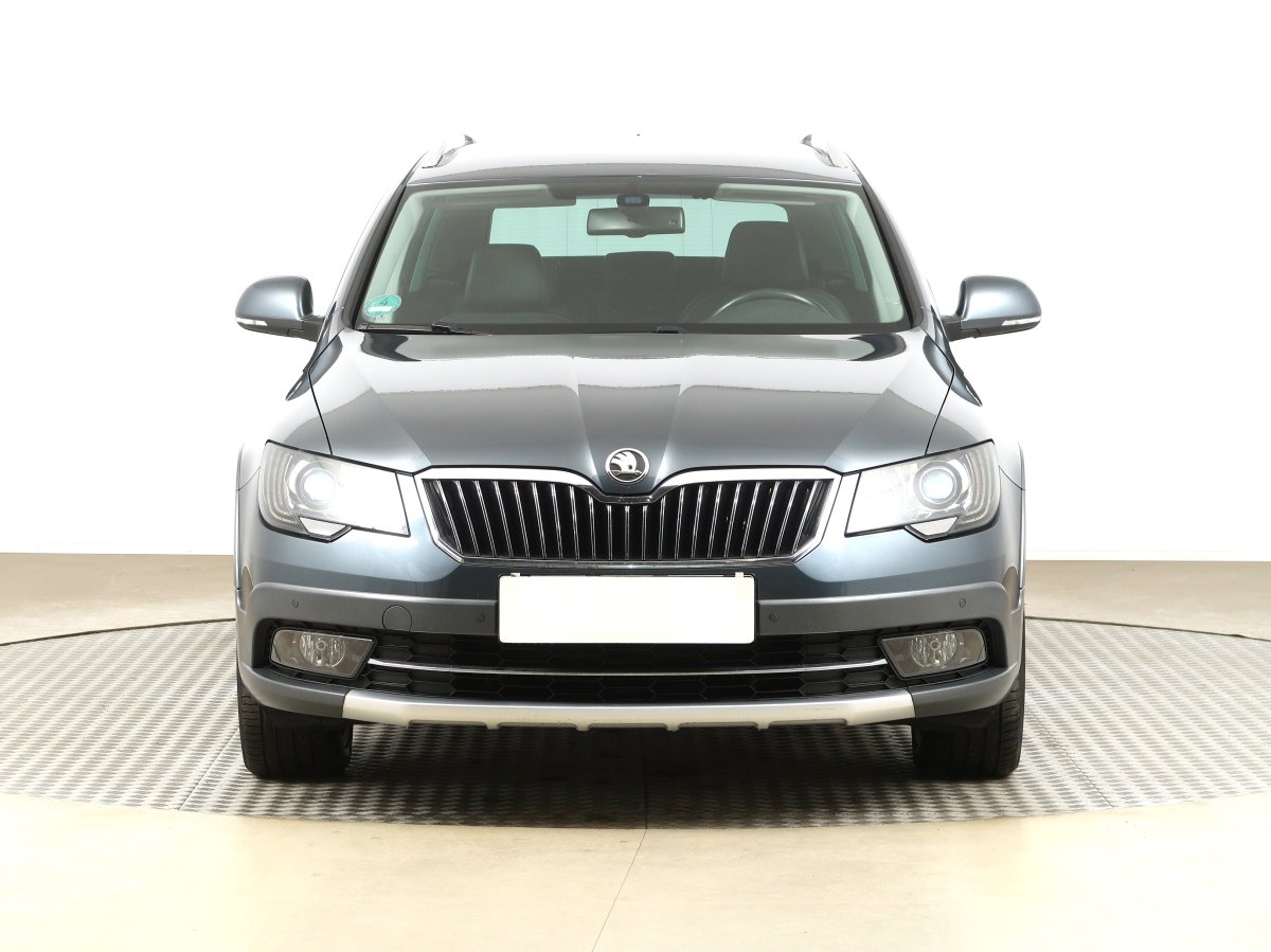 Škoda Superb, 2014 - pohled č. 2