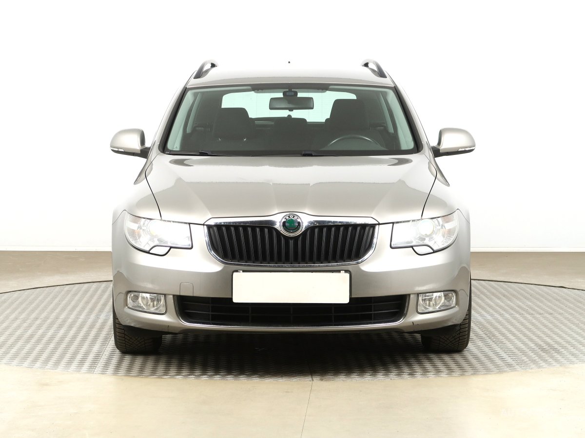 Škoda Superb, 2013 - pohled č. 2