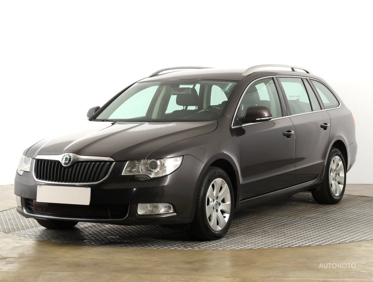 Škoda Superb, 2011 - pohled č. 3