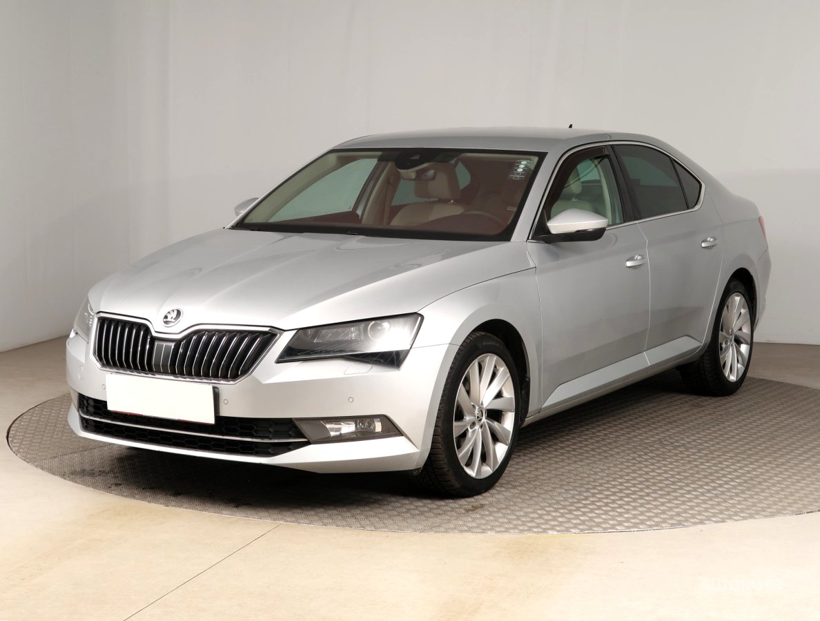 Škoda Superb, 2017 - pohled č. 3